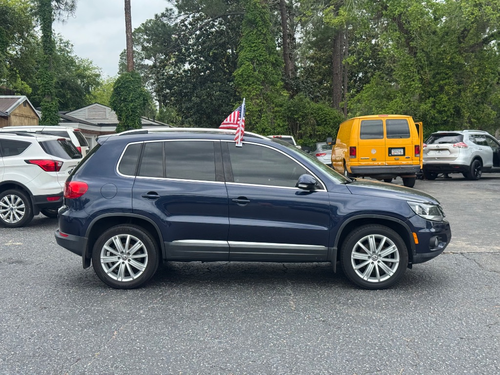 2015 Volkswagen Tiguan 2.0T SEL 4Motion's photo